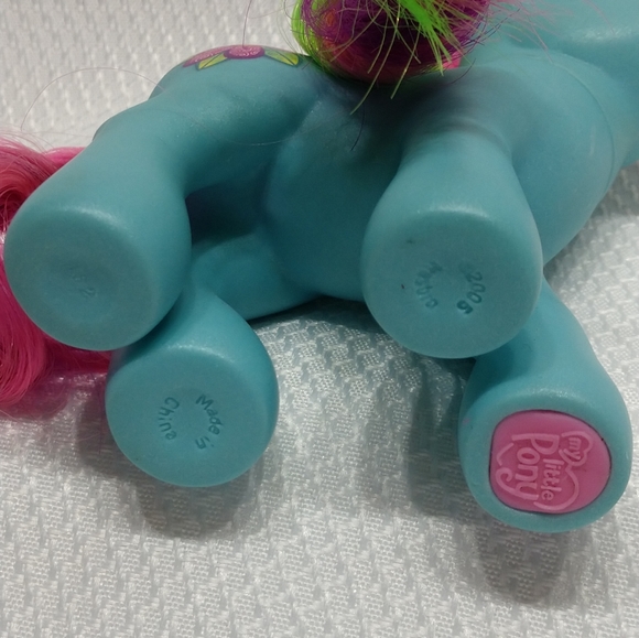 Vintage G3 2005 MLP Star Flower My Little Pony Good Condition As Pictured Magnet - Picture 2 of 9